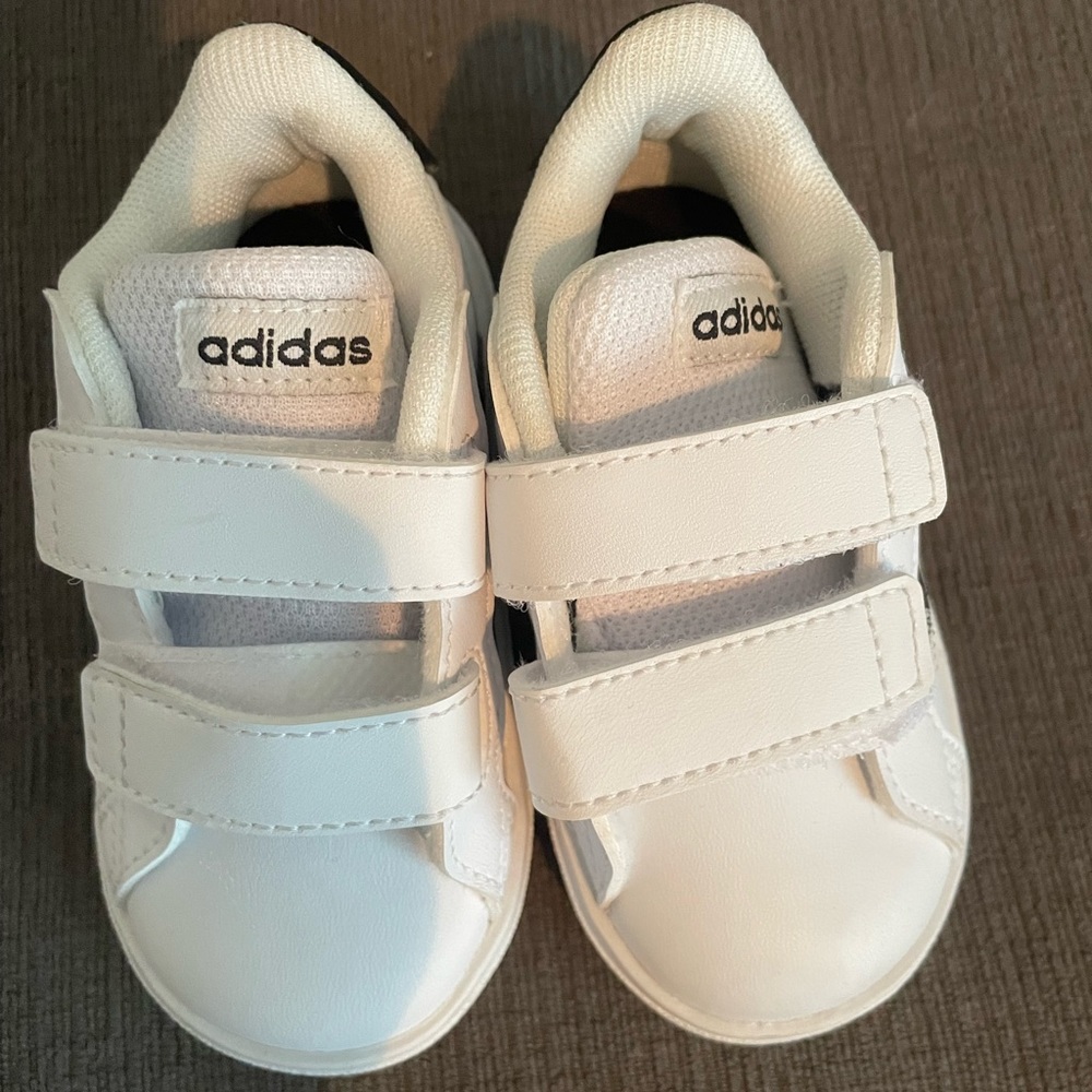 Adidas Superstar Sneaker’s